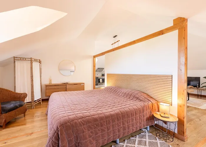 Casa Eiras, Nº48 سانتانا